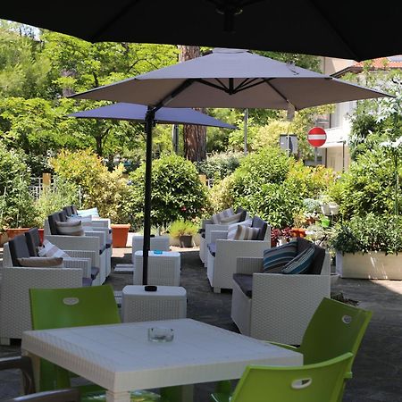 Hotel Senza Pensieri 리치오네 외부 사진