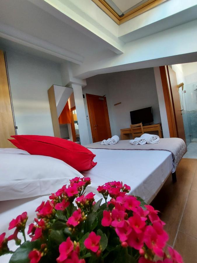 Hotel Senza Pensieri 리치오네 외부 사진