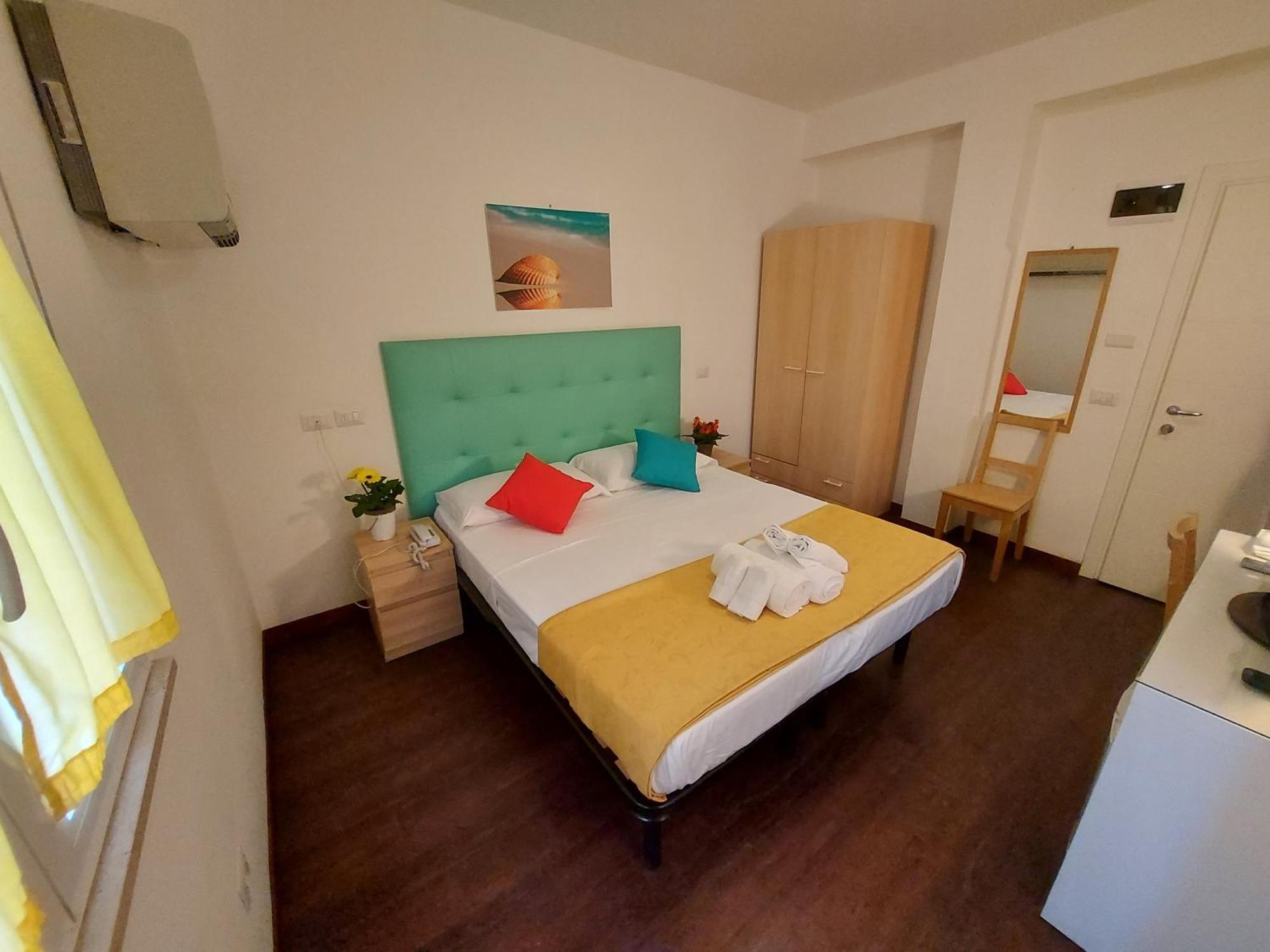 Hotel Senza Pensieri 리치오네 객실 사진